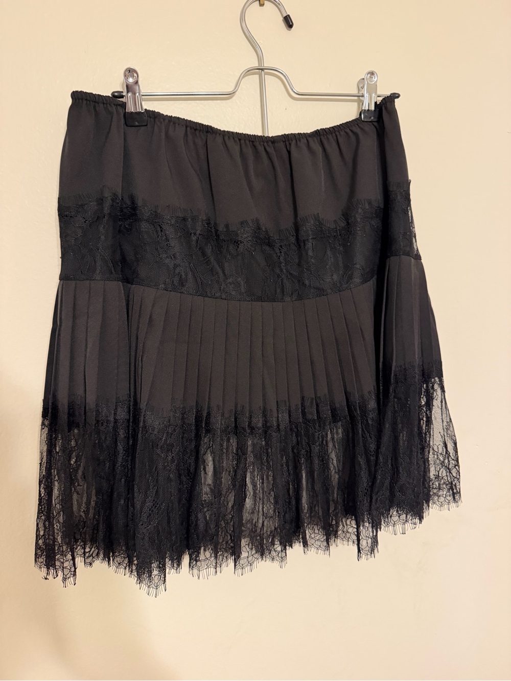 Amazon Black Lace Pleated Mini Skirt
